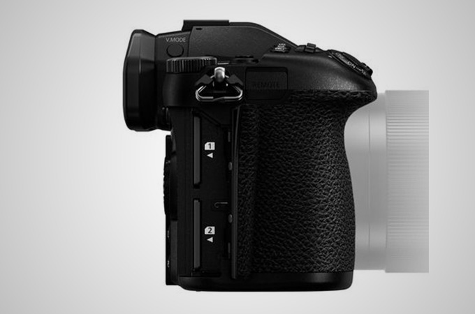 Panasonic LUMIX G9 Mirrorless Camera