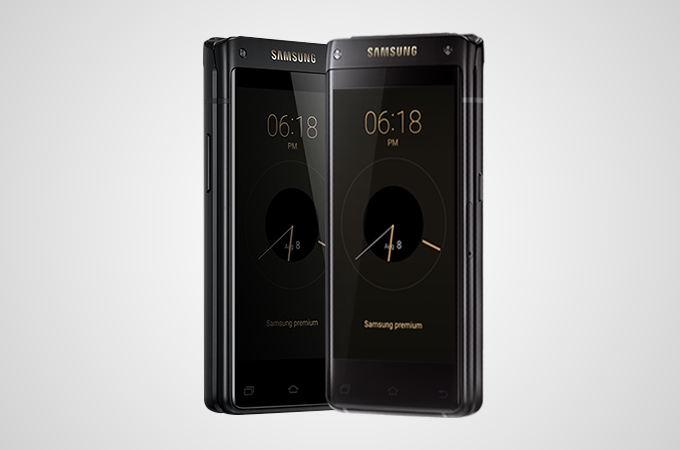 Samsung W2018 Flip Phone