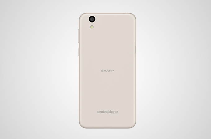 In Pics: Sharp S3 - Gizbot
