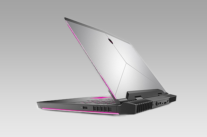 Alienware AW17R4-7003SLV-PUS
