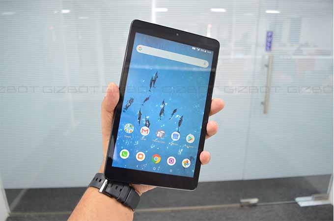 Alcatel 3T 8 First Impressions