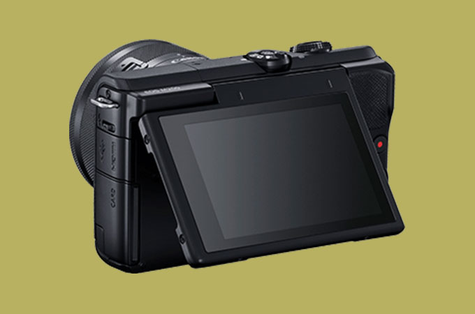 Canon EOS M200