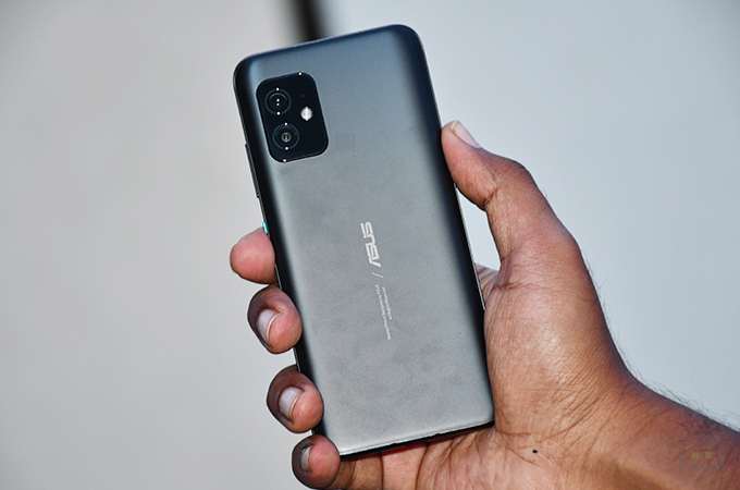 Asus 8Z Review