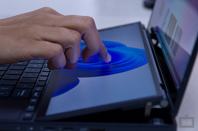 Asus ZenBook Pro 14 Duo OLED