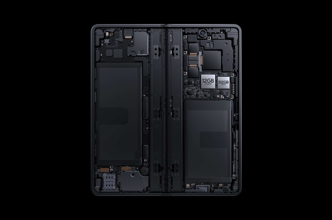 Tecno Phantom V Fold