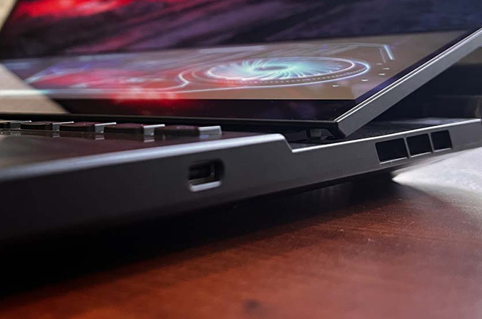 Asus ROG Zephyrus DUO