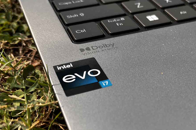 ASUS Zenbook S13 OLED