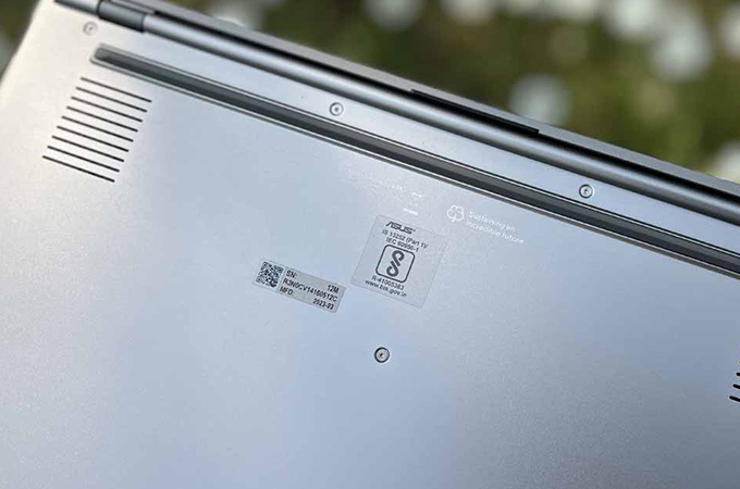 ASUS Zenbook S13 OLED