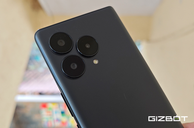 Five Reasons to Buy Lava Blaze Curve 5G