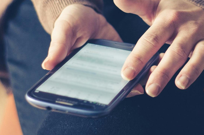 How to Use WhatsApp QR Code