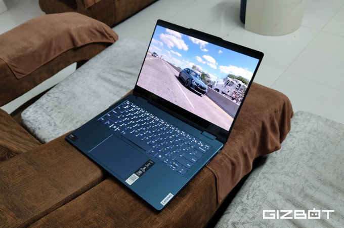 Lenovo Yoga 7i Hands on Review