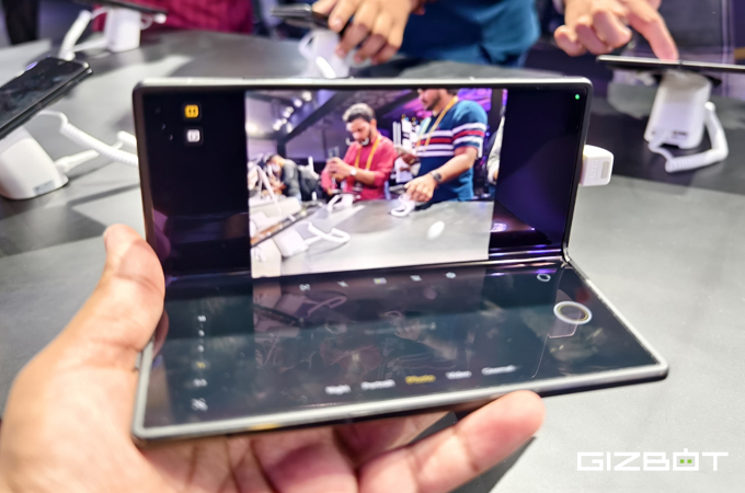 Vivo X Fold 3 Pro Hands On