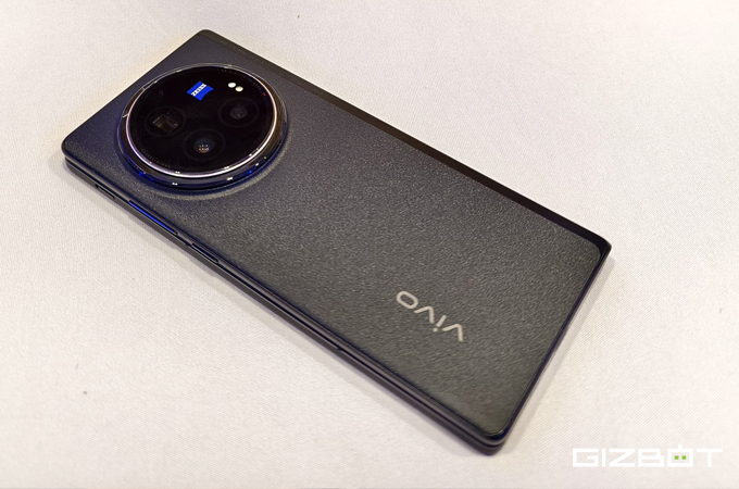 Vivo X Fold 3 Pro Hands On