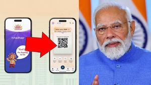 டைம் முடிஞ்சிருச்சு.. ஆதார் கார்டு வைத்து இருக்கும் எல்லோரும் புது App-க்கு மாறுங்க.. UIDAI அறிவிப்பு!