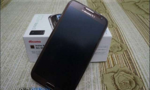 பழுப்பு நிற கேலக்ஸி நோட் 2