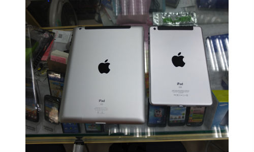 Apple iPad Mini Mockup Photos