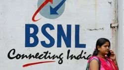 BSNL போட்ட போடு.. ஒரே ரீசார்ஜ்-க்கு 160 நாட்கள்.. அன்லிமிடெட் வாய்ஸ்.. 2GB டேட்டா.. வெறும் ரூ.997-க்கு வருது!
