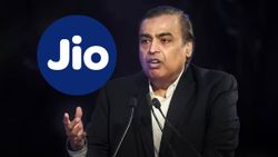 Jio சிம் யூஸ் பண்றீங்களா? கம்மி பட்ஜெட்ல தினமும் 3GB டேட்டா.. 90 நாட்களுக்கு OTT.. வாய்ஸ் கால்கள்..