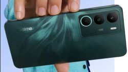 புது ரியல்மி போன் அறிமுகம்.. 6300mAh பேட்டரி.. 50எம்பி கேமரா.. 45W சார்ஜிங்.. எந்த மாடல்?