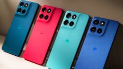 மிரள விடும் Motorola.. சோனி கேமரா.. 256ஜிபி மெமரி.. IP64 ரேட்டிங்.. புதிய போன் அறிமுகம்.. எந்த மாடல்?