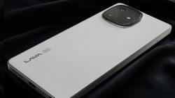 ஆர்டருக்கு மேல ஆர்டர்.. ரூ.12,499-க்கு SONY கேமரா.. AMOLED டிஸ்பிளே.. 33W ஃபாஸ்ட் சார்ஜிங்.. எந்த மாடல்?