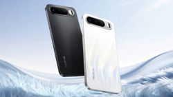 ஏப்.2 க்கு அப்புறம் இதுதான்.. செல்பீ மிரருடன் Realme போன்.. 7000mAh பேட்டரி.. 60W சார்ஜிங்.. SONY கேமரா!