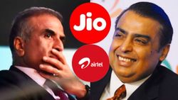 ஜியோ Vs ஏர்டெல்.. 365 நாட்கள் வேலிடிட்டி.. 1062ஜிபி டேட்டா.. OTT.. அன்லிமிடெட் சலுகைகள்.. எது சிறந்தது?