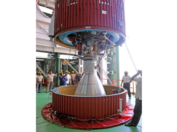 PSLV ராக்கெட்டின் படங்கள்