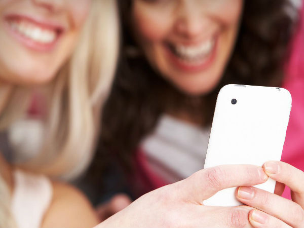 பெண்களுக்கு பாதுகாப்பு தரும் ஸ்னேப்சாட்!