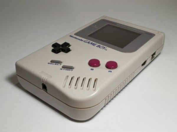 1989: Nintendo Game Boy