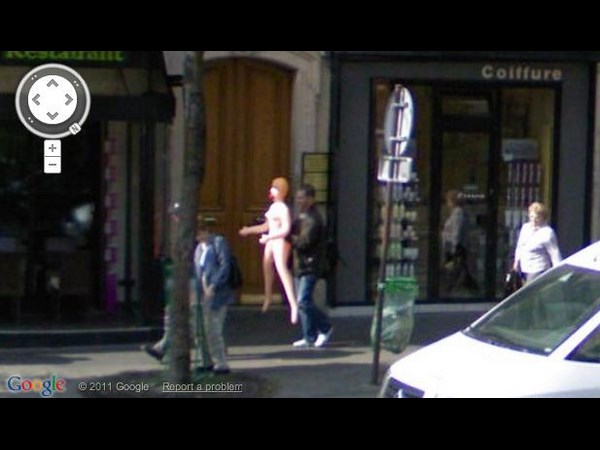 கூகுளின் ஸ்டிரிட் வியூவில் காமெடி..