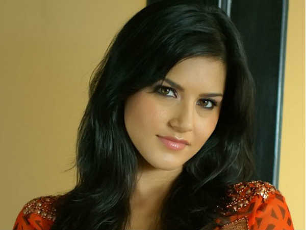 இவரிதான் முதலிடம் பாஸ்