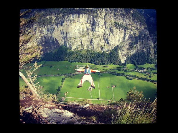 மை காட் இவ்வளவு உயரத்துல போட்டோவா