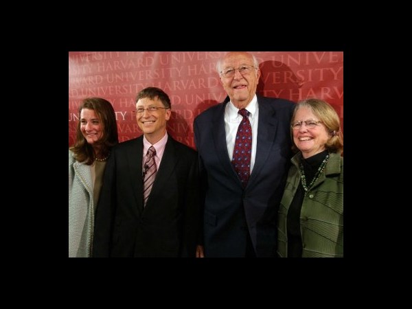 பில்கேட்ஸின் வரலாறு இதுதான்