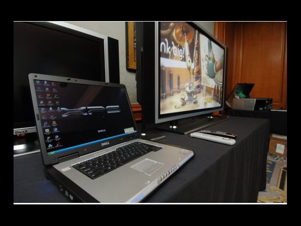 டி.வியுடன் கம்பியூட்டரை இணைப்பது எப்படி?