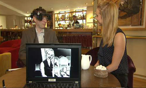 பார்வை குறைபாடு  உள்ளவர்களுக்கான 3டி கண்ணாடி