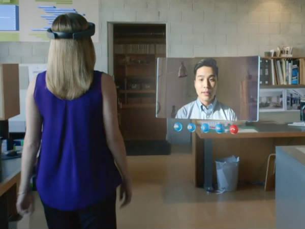 மைக்ரோசாப்ட் ஹாலோ லென்ஸ் பற்றி தெரிந்து கொள்ளுங்கள்