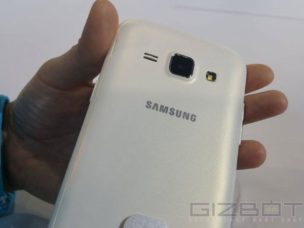  பேட்டரி