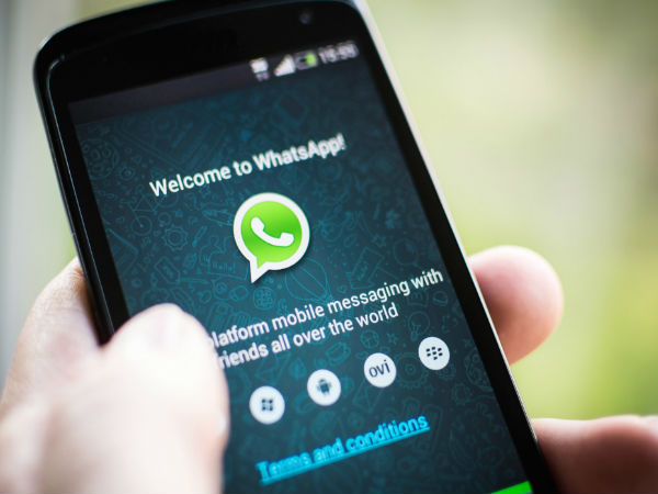 100 கோடி பேர் பதிவிறக்கம் செய்த செயலி வாட்ஸ்ஆப்