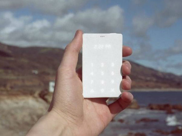 க்ரெடிட் கார்டு சைஸ்ல போன் திரும்பவும் முதல்ல இருந்தா க்ரெடிட் கார்டு சைஸ்ல போன் திரும்பவும் முதல்ல இருந்தா