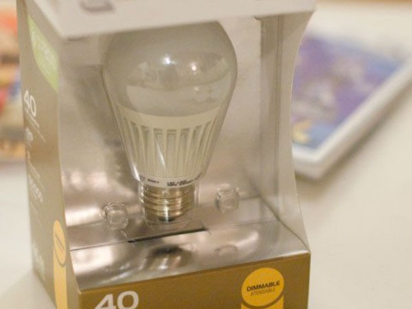 ஈகோ ஸ்மார்ட் ஏ19 எல்இடி 8.6 வாட் :