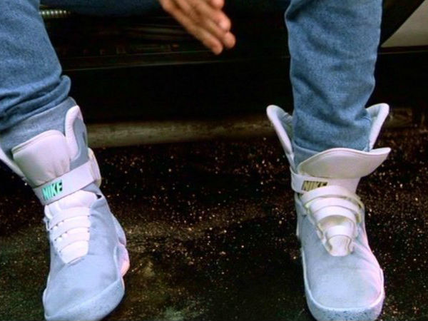 மார்ட்டி மெக்ஃப்ளை செல்ப்-லேசிங் ஷூ :