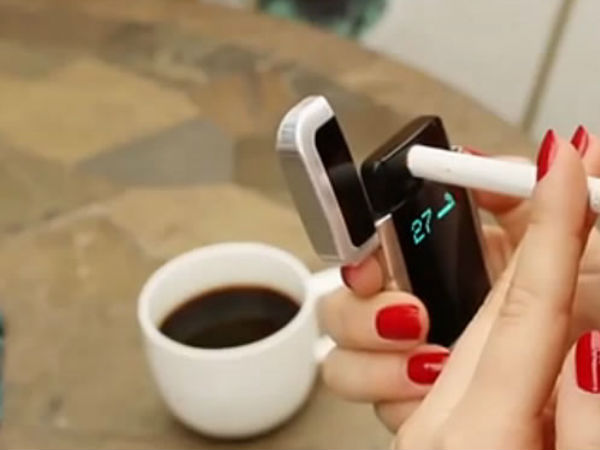 செயின் ஸ்மோக்கர் :