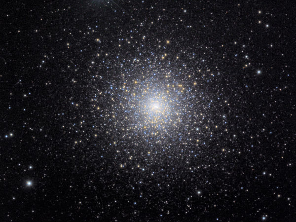 கண் கூசும் :