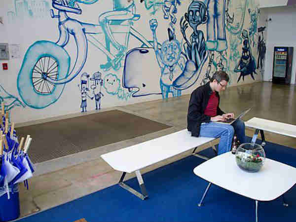 பதவி - ஃப்ரான்ட் எண்ட் என்ஜினீயர் :