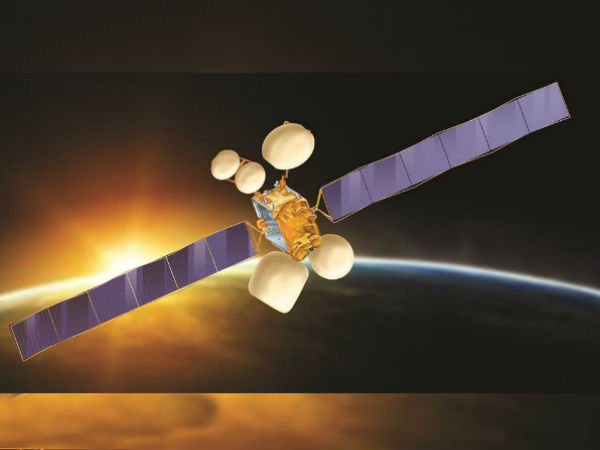 விண்வெளியில் செயற்கைகோள் : ஃபேஸ்புக் திட்டம்..!!