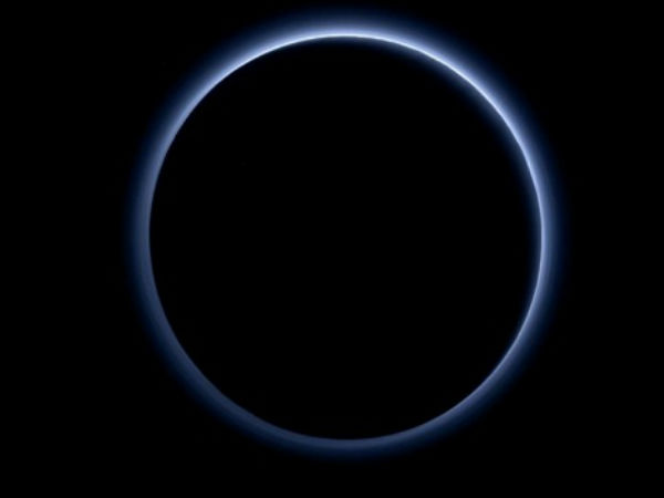 நீல வானம் :