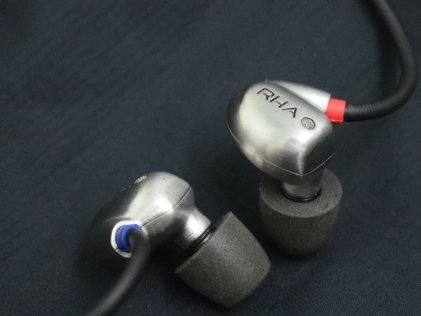 ரூ.20,000 பட்ஜெட்டில் ஹெட்போன்கள் 