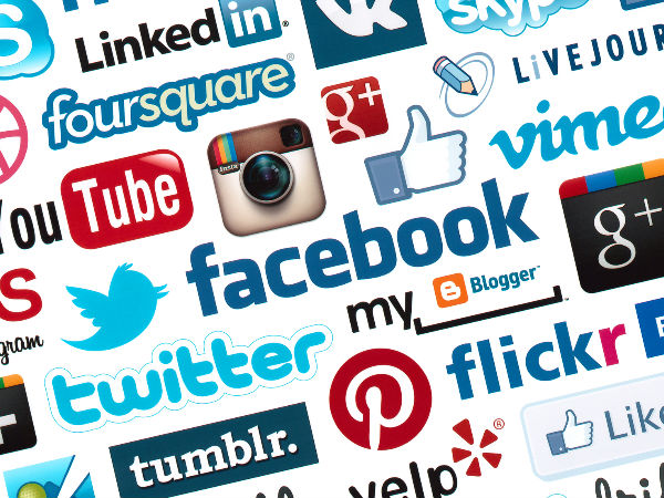 சமூக வலைதளம்