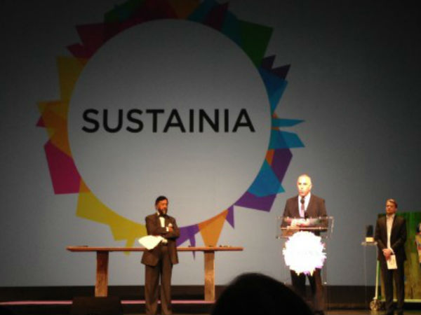 டிசம்பர் 6 :